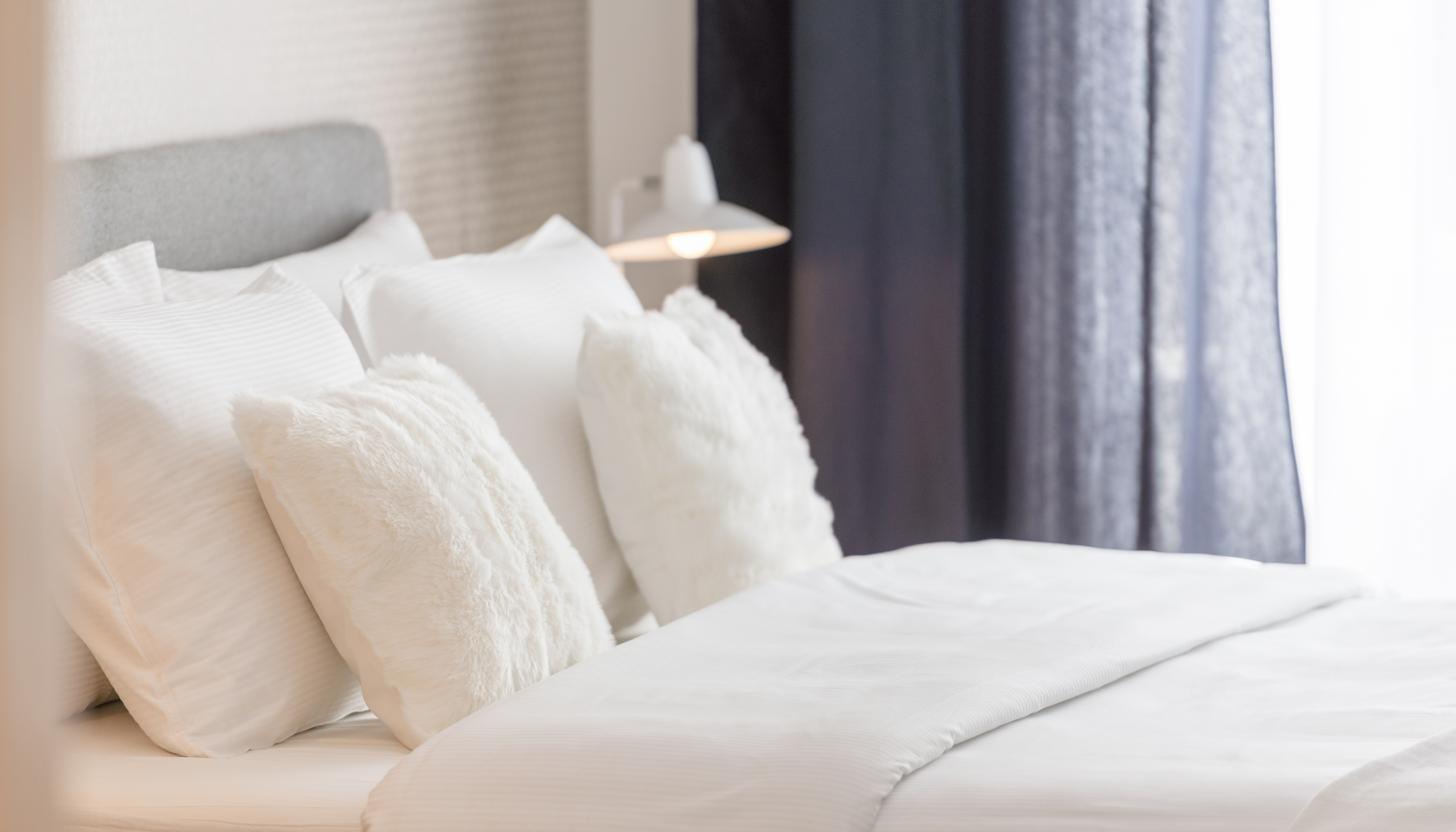 La cama, su apariencia y calidad son primordiales para tus huéspedes
